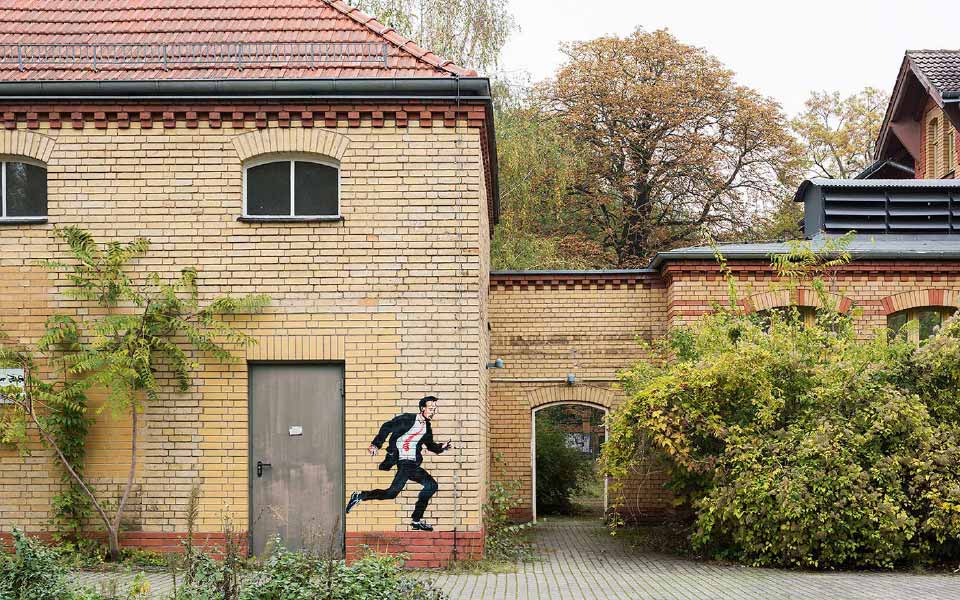 2-3 Lindenhof Schablonen Kunst Hauswand